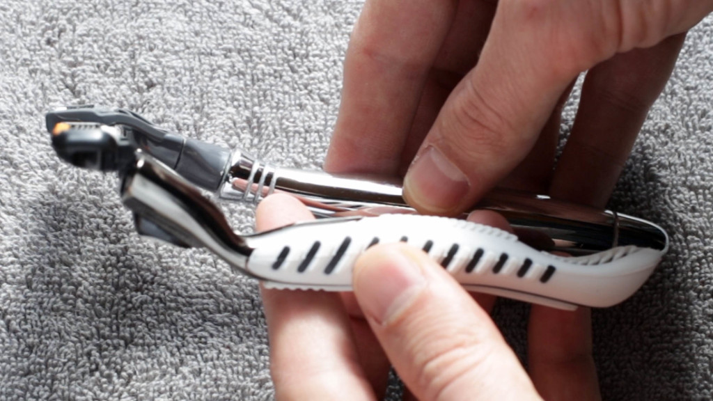 Dollar Shave Club Review 4X VS Harry's